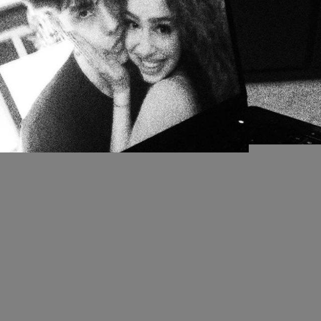 -: loves ఇ .