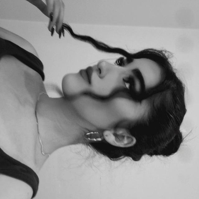 𝐘𝐕𝐒𝐈'