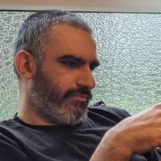 Hichkas | هیچکس