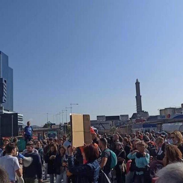 Libera Resistenza Genova💚🤍❤️