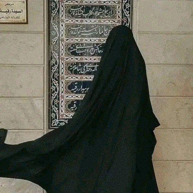 ظِلالٌ.