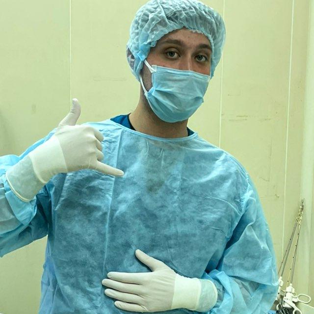 Dr. Aндрей