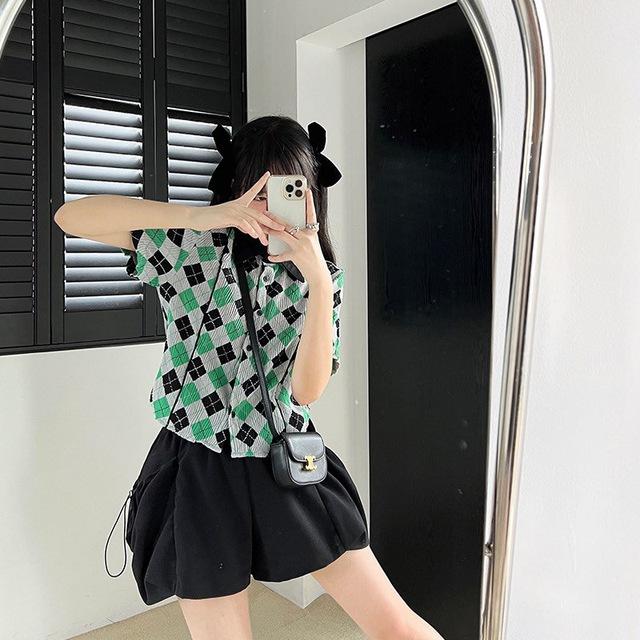 酸菜大码服装店
