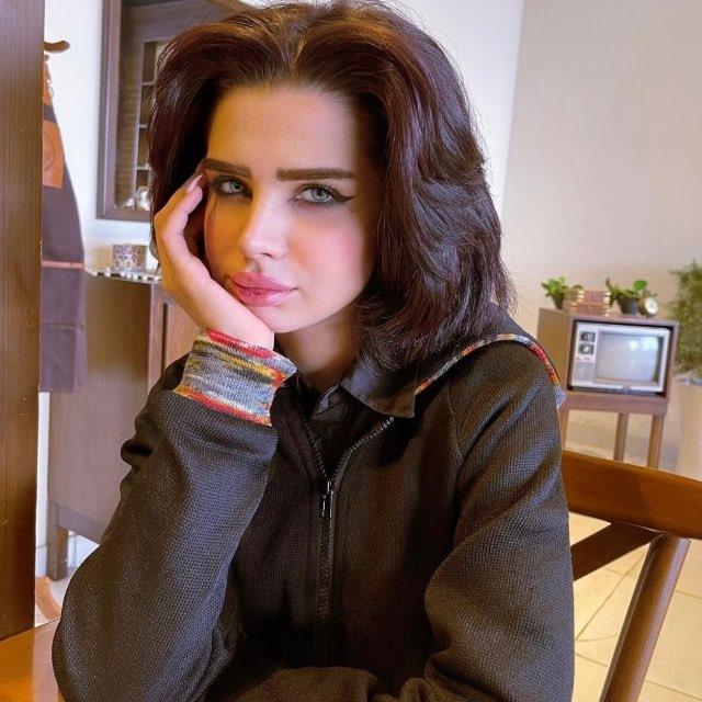 زينب الخفاجي ️