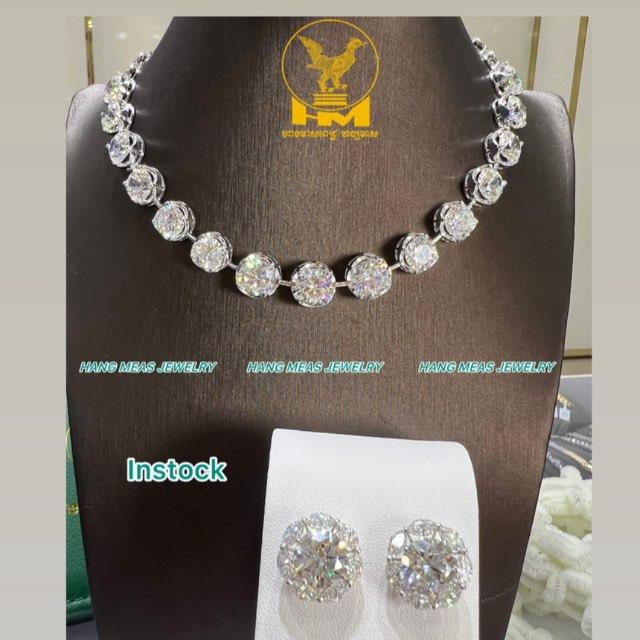 Hang Meas Jewelry Shop ហាងមាសពេជ្រហង្សមាស