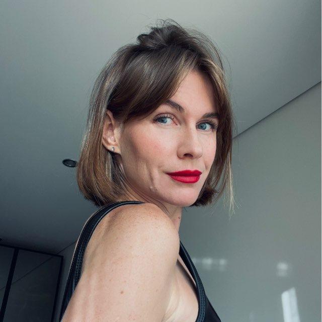 ANASTASIA.MANIFEST