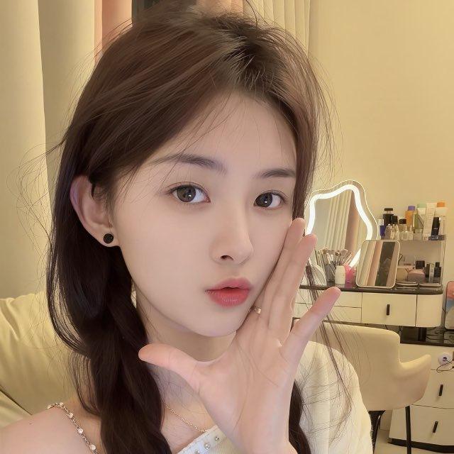 桃花依旧笑春风