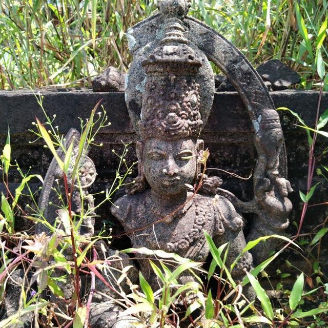 തകർക്കപ്പെട്ട ക്ഷേത്രങ്ങൾ
