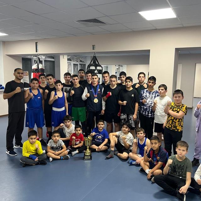Боксёрская семья 🥊