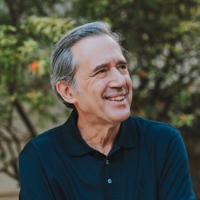 Prof. Marco Antonio Villa - Canal Oficial