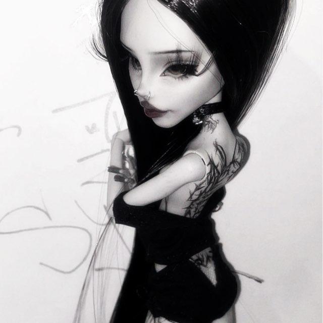 gloomydoll