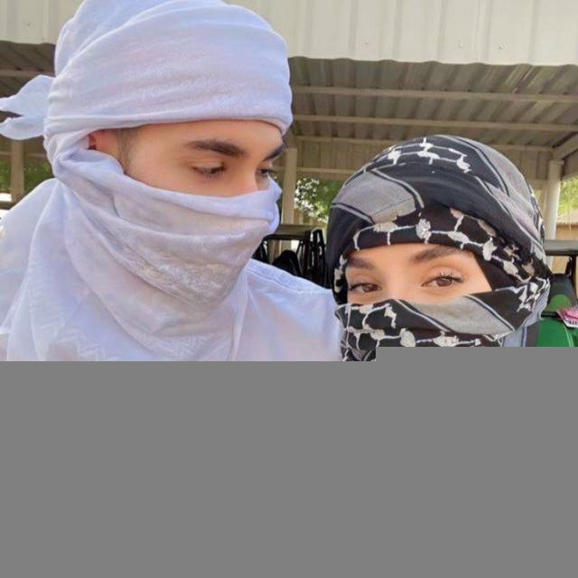 ٱلف عيۧنۨــہ