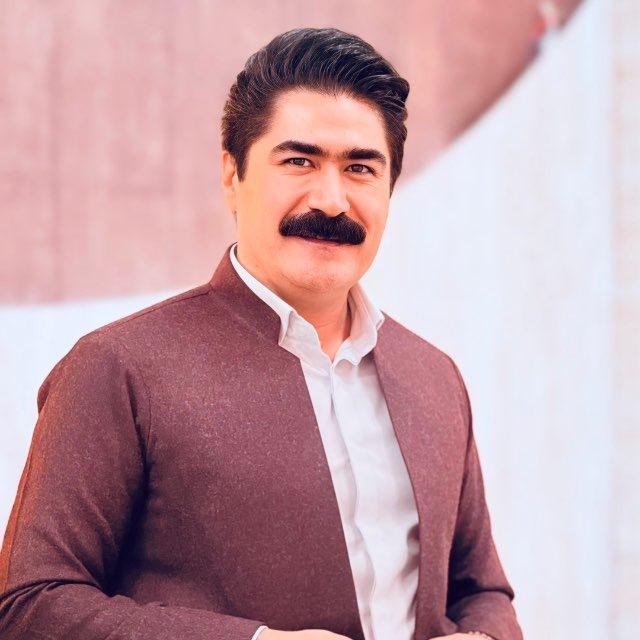 کورش عزیزی