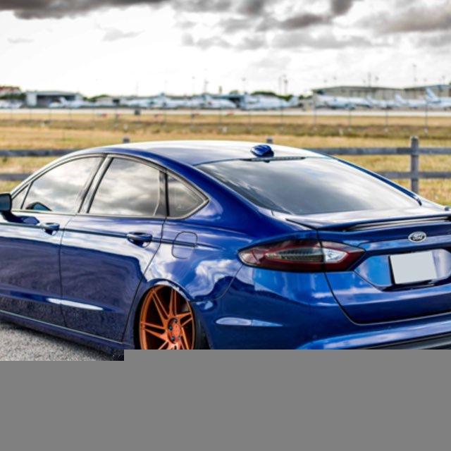 Canada_europe_cars