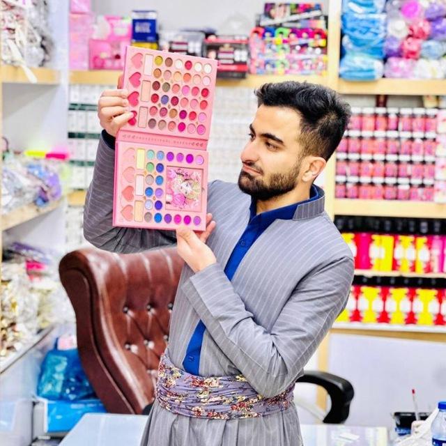 لوازم آرایشی عمده تک بانه