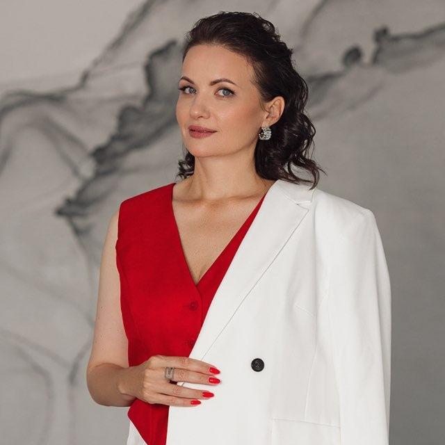 Анна Тарасова