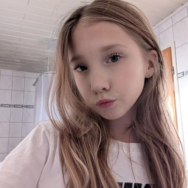 blondinka4576🤭