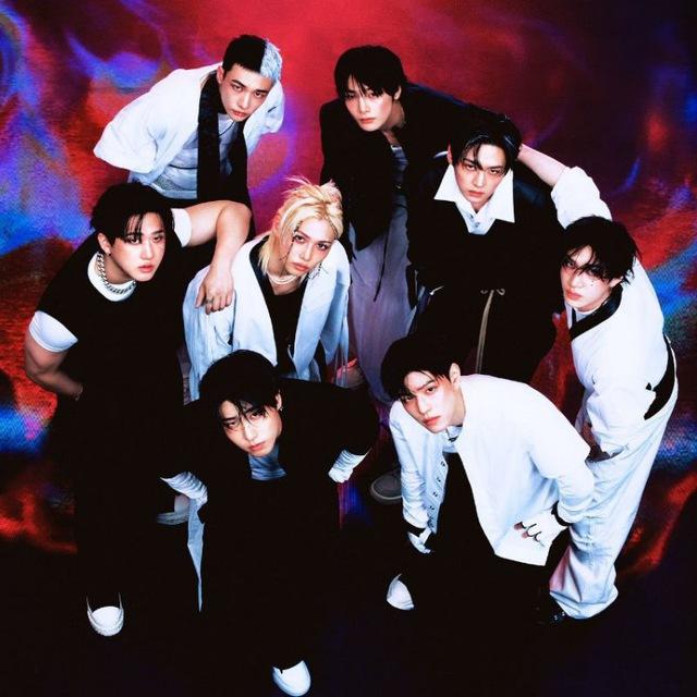 STRAY KIDS || BUBBLE