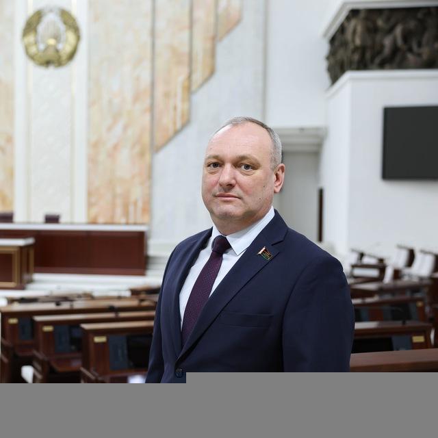 Владимир Колесникович