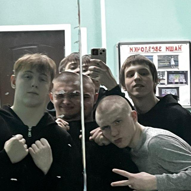 gruppo di amici 🫶