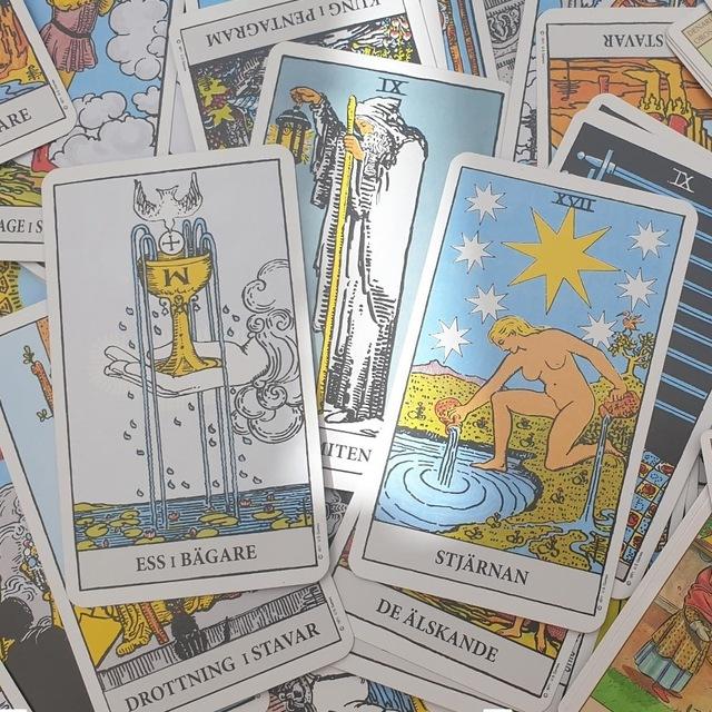 Vi bara undrar & tarot