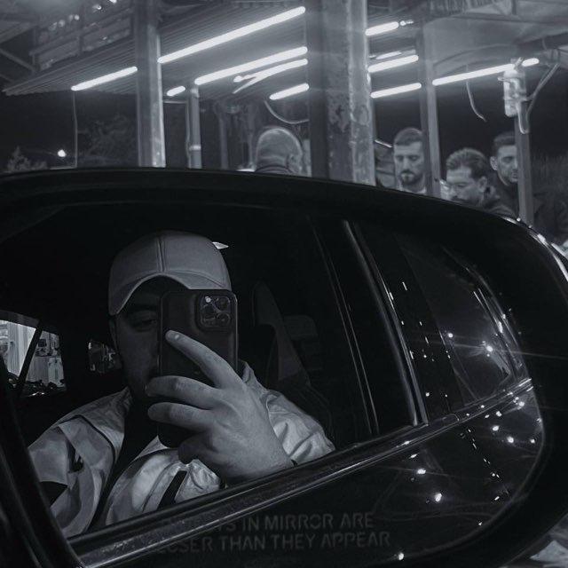 ١٣