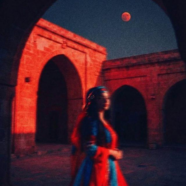 •هه‌تاو•