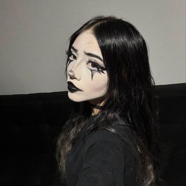Goth Girl Vibe