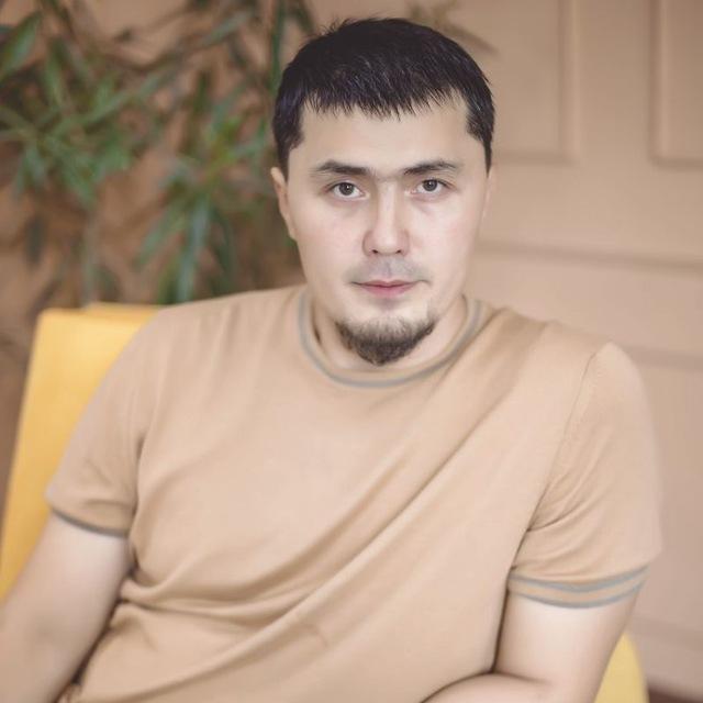 Умар Қорининг расмий телеграмм сахифаси