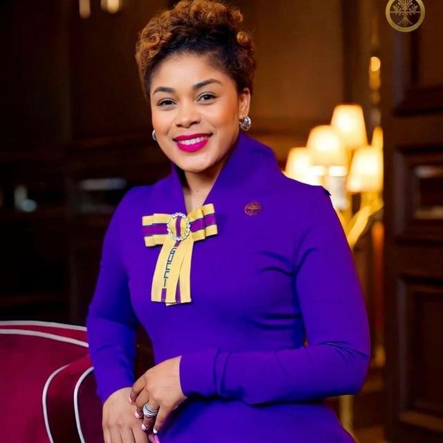 Beverly Uebert Angel ©