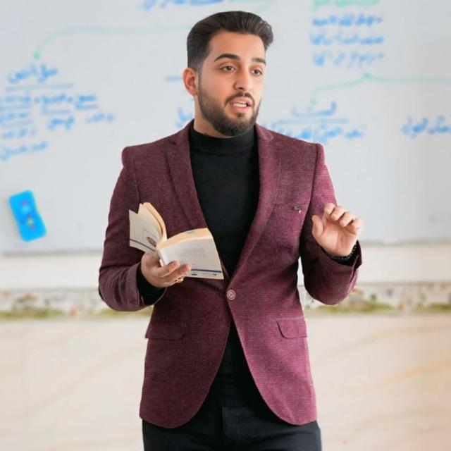 الأستاذ علي حمد المنصوري -قسم اللغة العربية -