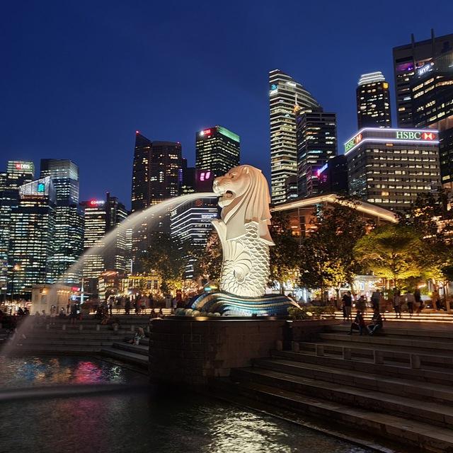Let’s work in Singapore
