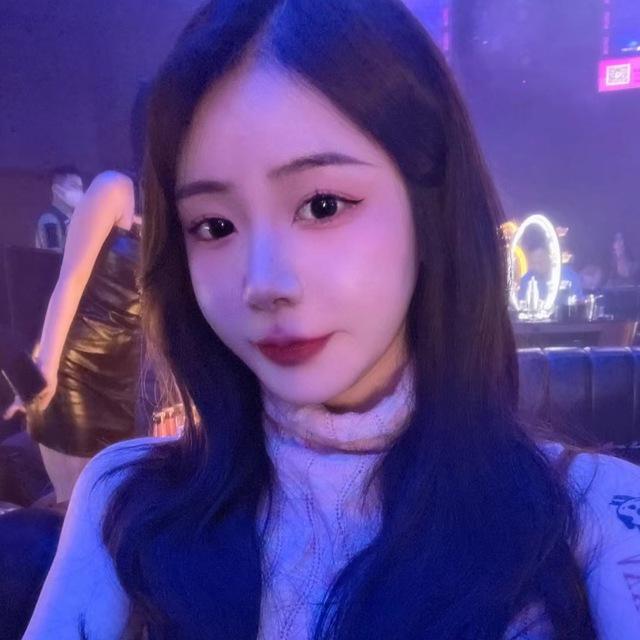 薇薇欧尼👙