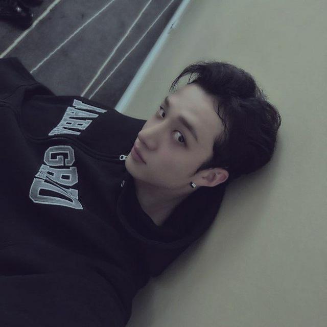 стикеры с банчаном 💞