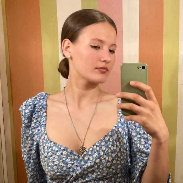ИВАНКА • music