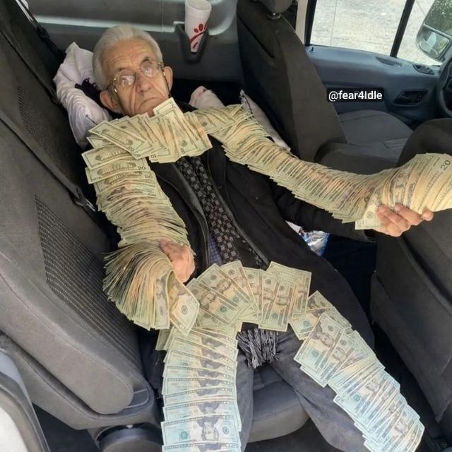 ﹙𝖿ᥱ⋆ᨡ𝗋﹚ 🩰یعقوب سوگُلے
