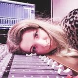 Paulina Steel🎛 женщина, которая звукарь