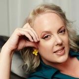 Speak Your English with Laura Pickens