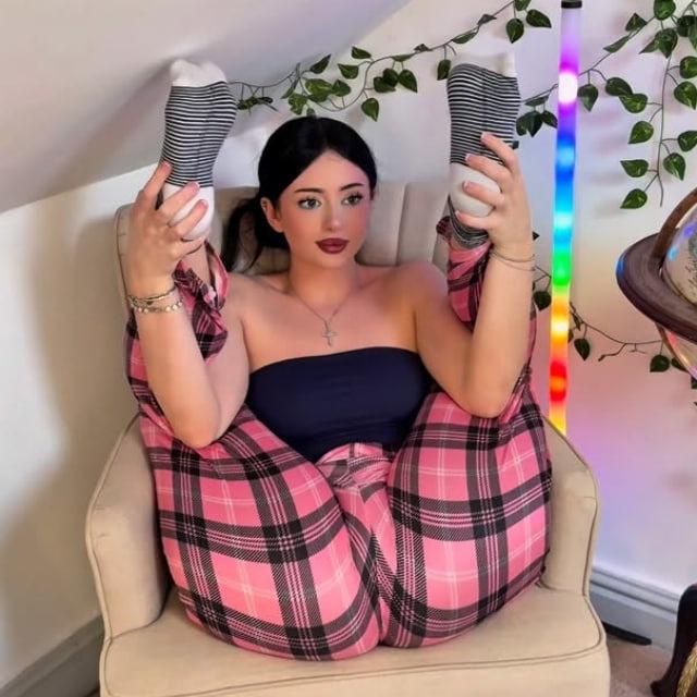 Lilly Abella