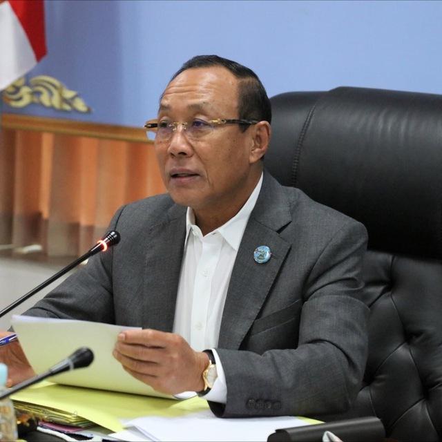 ឯកឧត្តម ប្រាជ្ញ ចន្ទ