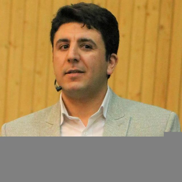 راه دانشگاه"سیدرضاسجادی"