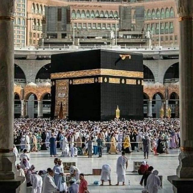 لَــنَا بالله ظــنٌّ لَا يَــخِـيـبُ ♡