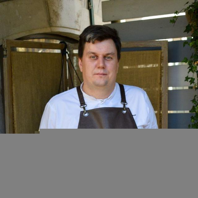 Валя накормит 🍳 proбудни на кухне
