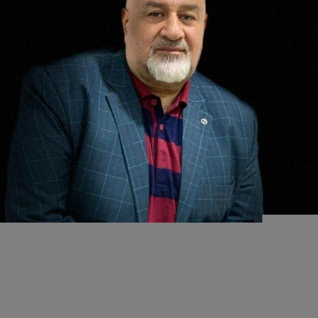 مصطفى حسن 3 فرنسي