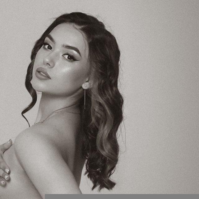 ELENA💋