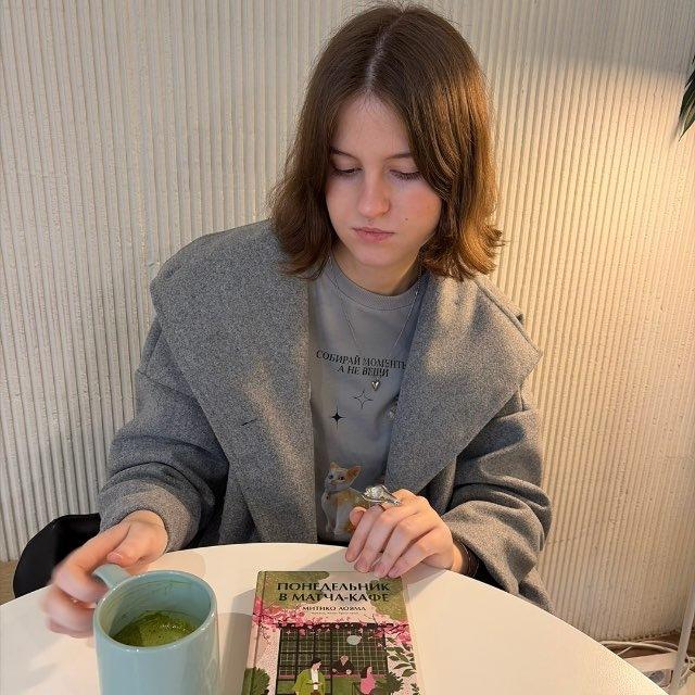 живу в книжном мире