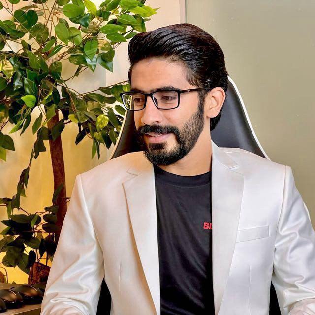 Badar Tanveer 🇵🇰📍