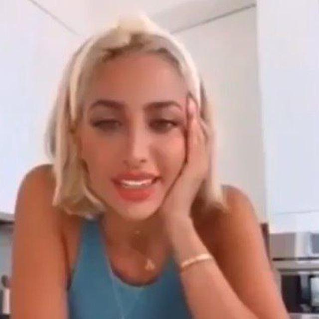 مودل روز | Model Rose