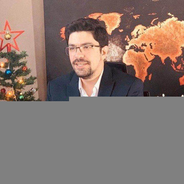 دوره های آدام مرادی