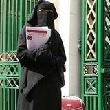 طالبة منتقبة 🎓🎀
